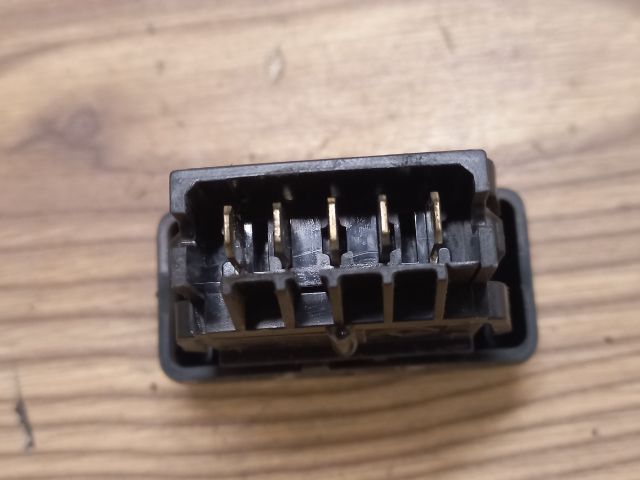 bontott DACIA LOGAN Központizár Kapcsoló