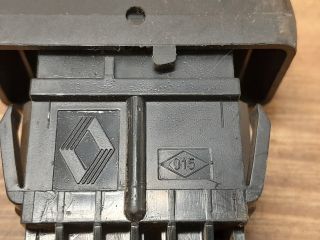 bontott DACIA LOGAN Központizár Kapcsoló