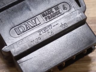 bontott DACIA LOGAN Központizár Kapcsoló