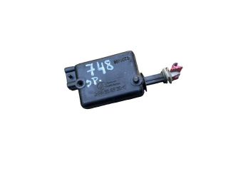 bontott DACIA LOGAN Központizár Motor Csomagtérajtó