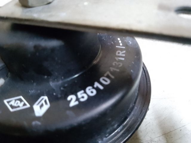 bontott DACIA LOGAN Kürt