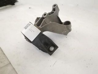 bontott DACIA LOGAN Motor Tartó Bak Jobb