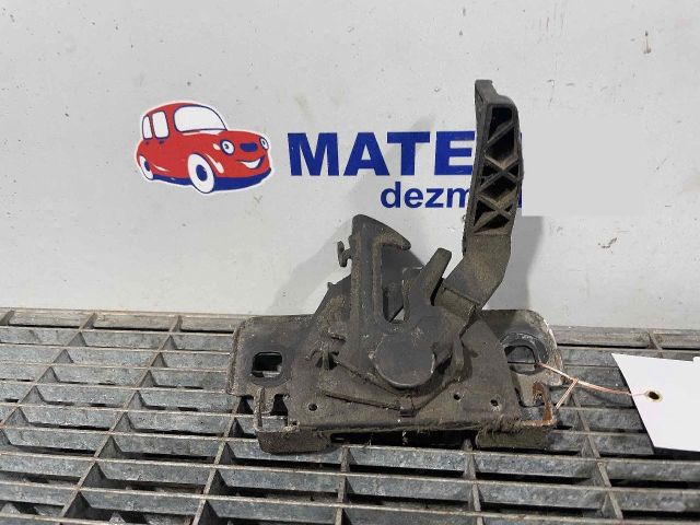 bontott DACIA LOGAN Motorháztető Zárszerkezet