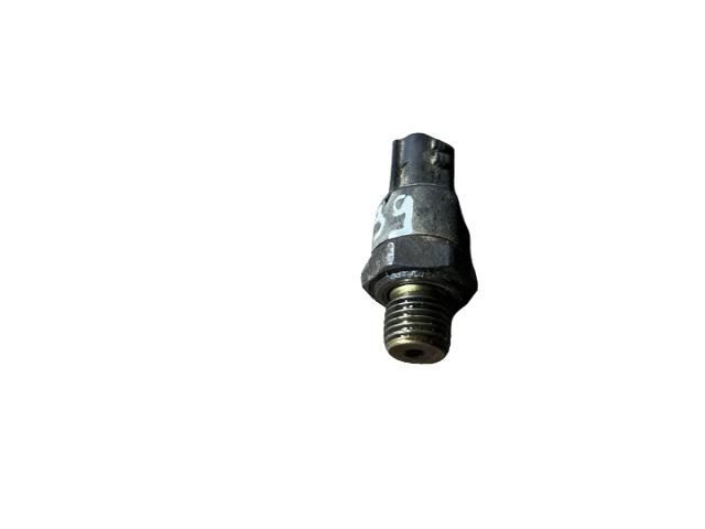 bontott DACIA LOGAN Olajnyomás Jeladó