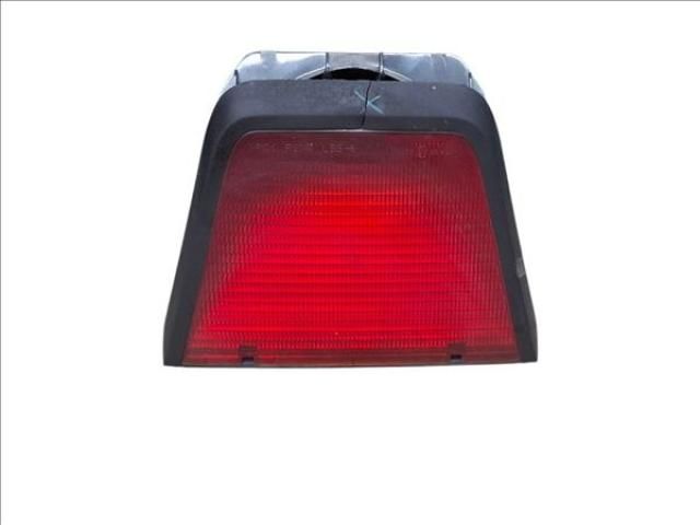 bontott DACIA LOGAN Pótféklámpa