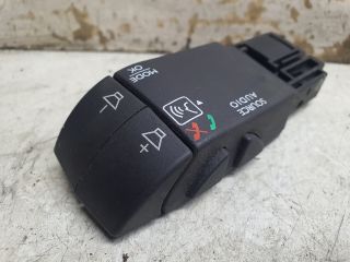 bontott DACIA LOGAN Rádió / CD Kapcsoló