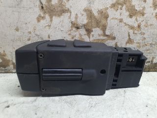 bontott DACIA LOGAN Rádió / CD Kapcsoló