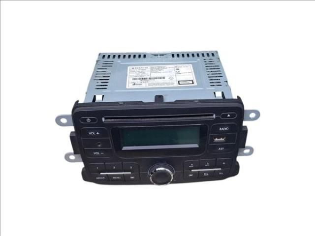 bontott DACIA LOGAN Rádió / CD