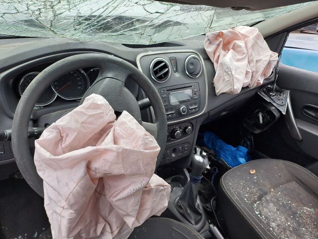 bontott DACIA LOGAN Rádió / CD