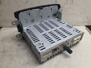 bontott DACIA LOGAN Rádió / CD