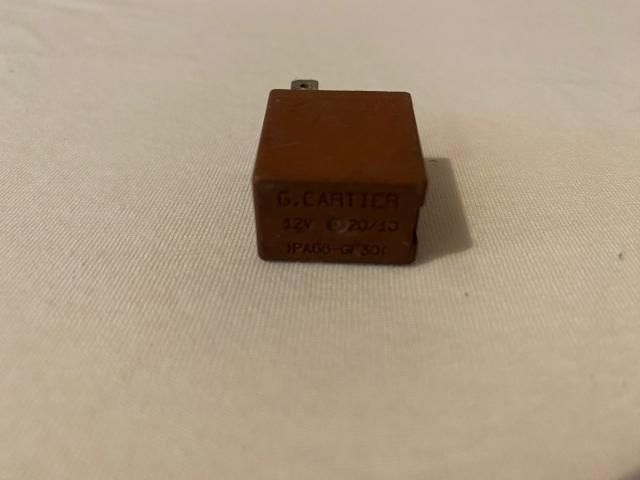 bontott DACIA LOGAN Relé