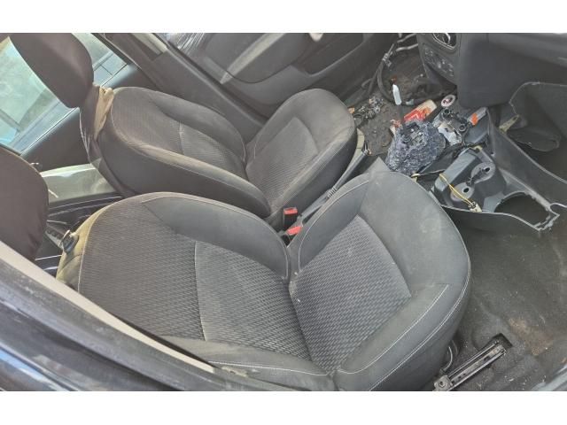 bontott DACIA LOGAN Tartó Bak