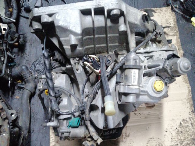 bontott DACIA LOGAN Automata Váltó