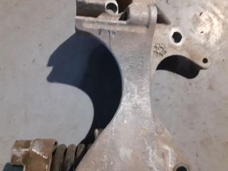 bontott DACIA LOGAN Generátor Tartó Bak