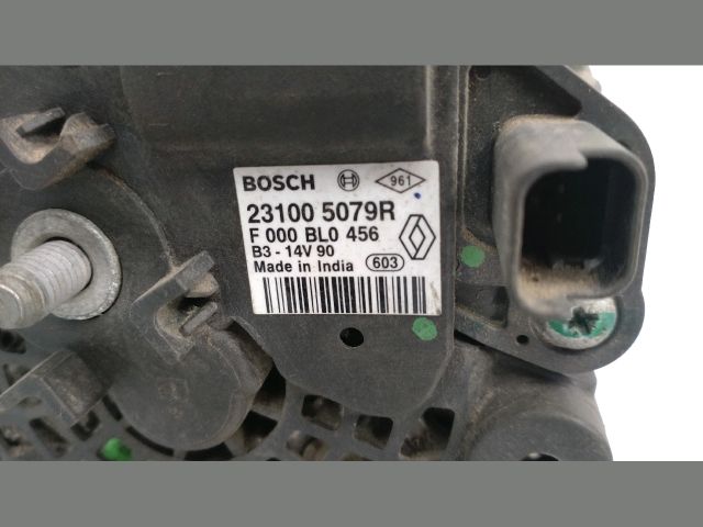 bontott DACIA LOGAN Generátor