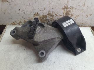 bontott DACIA LOGAN Motor Tartó Bak Jobb