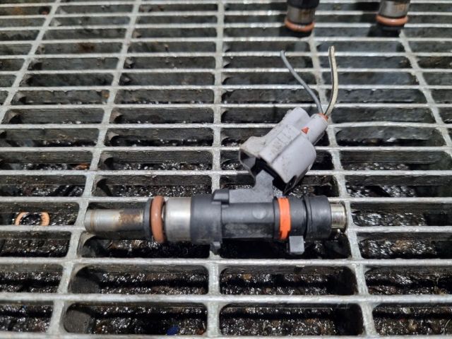 bontott DACIA LOGAN Porlasztó (1 db)