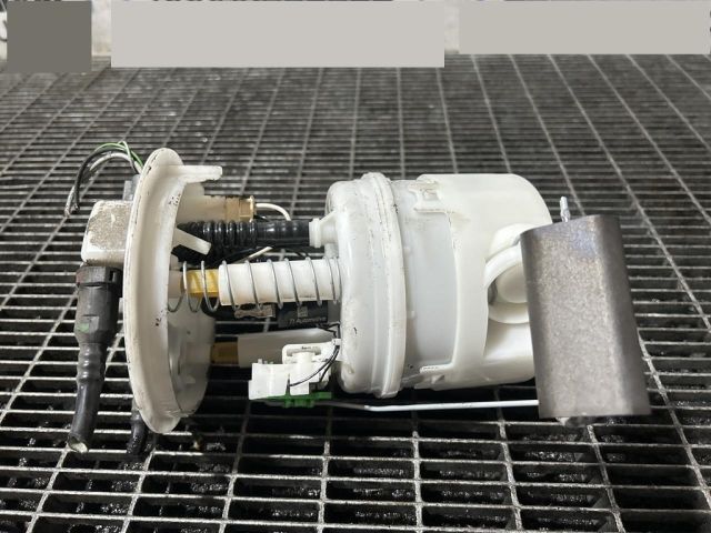 bontott DACIA LOGAN Üzemanyag Szivattyú