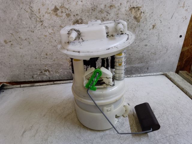 bontott DACIA LOGAN Üzemanyag Szivattyú