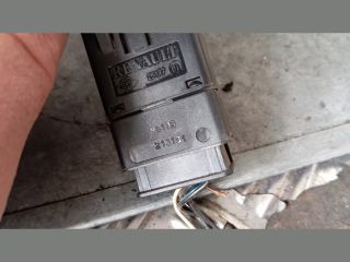 bontott DACIA LOGAN Vészvillogó Kapcsoló