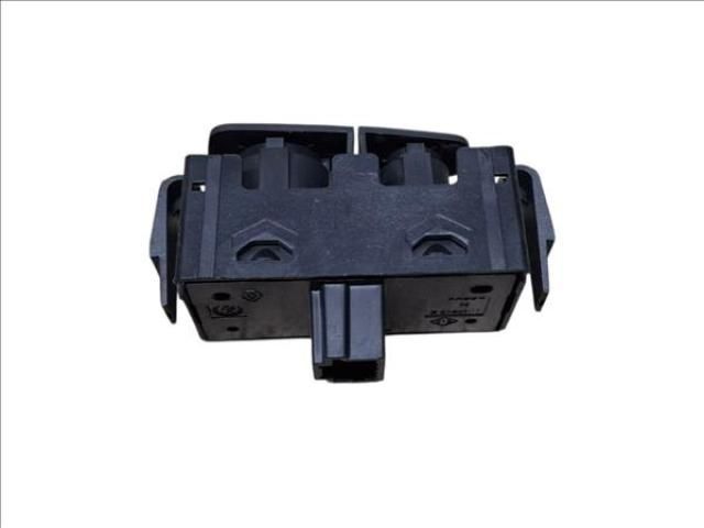 bontott DACIA LOGAN Vészvillogó Kapcsoló