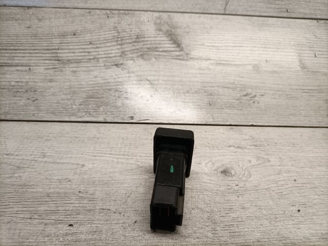 bontott DACIA LOGAN Vészvillogó Kapcsoló