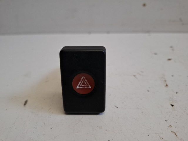 bontott DACIA LOGAN Vészvillogó Kapcsoló