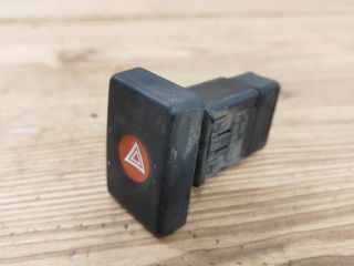 bontott DACIA LOGAN Vészvillogó Kapcsoló