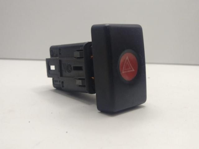 bontott DACIA LOGAN Vészvillogó Kapcsoló