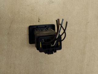 bontott DACIA LOGAN Vészvillogó Kapcsoló