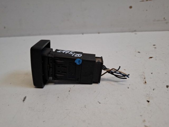 bontott DACIA LOGAN Vészvillogó Kapcsoló