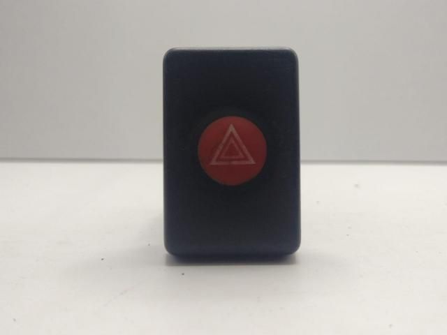 bontott DACIA LOGAN Vészvillogó Kapcsoló