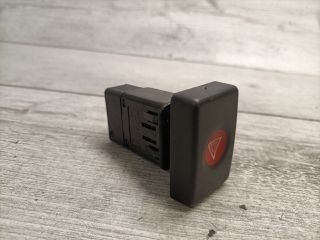 bontott DACIA LOGAN Vészvillogó Kapcsoló