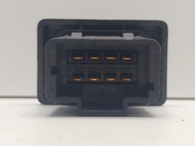 bontott DACIA LOGAN Vészvillogó Kapcsoló