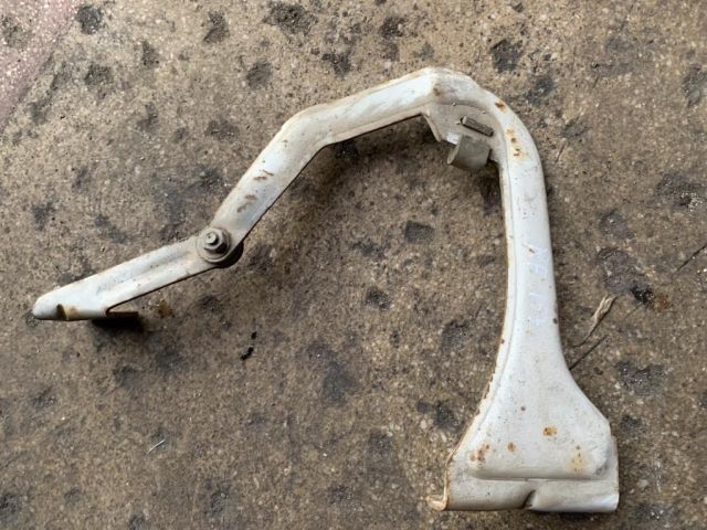 bontott DACIA PICK UP Motorháztető Jobb Zsanér