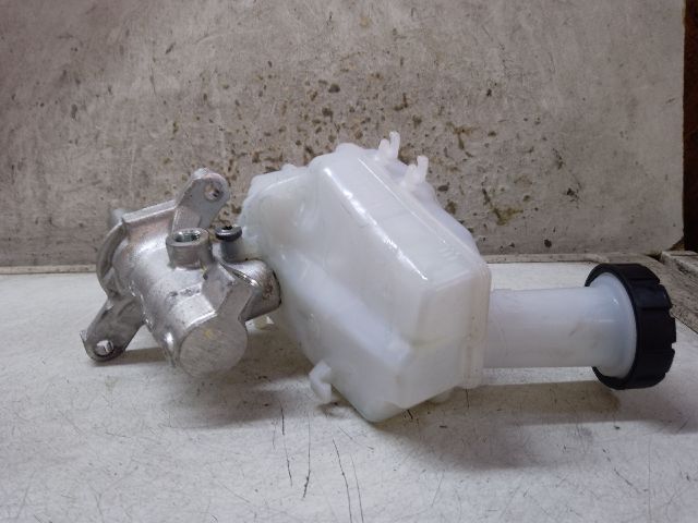 bontott DACIA SANDERO Főfékhenger