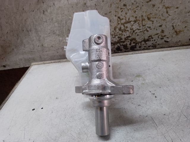 bontott DACIA SANDERO Főfékhenger