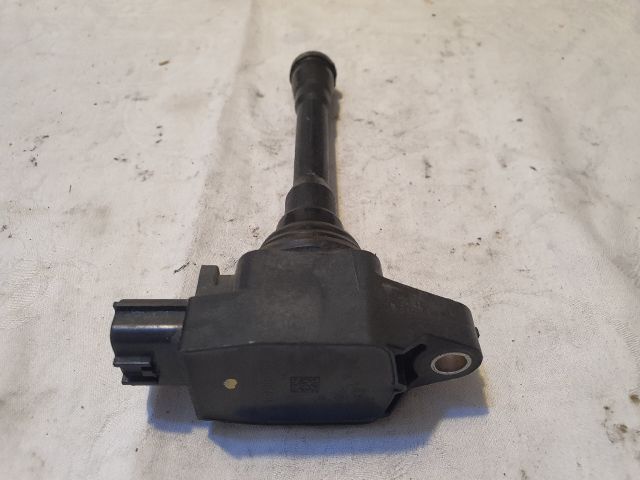 bontott DACIA SANDERO Gyújtótrafó