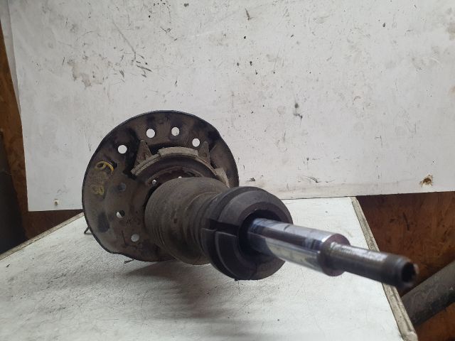 bontott DACIA SANDERO Jobb első Lengéscsillapító