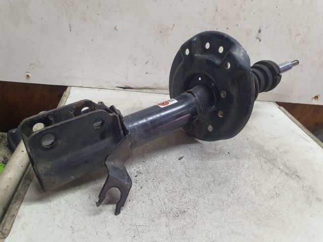 bontott DACIA SANDERO Jobb első Lengéscsillapító