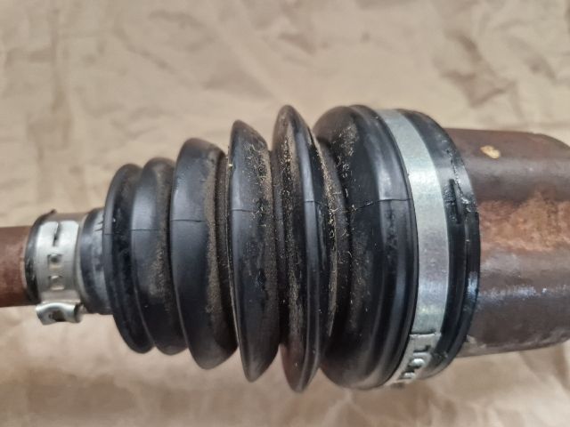 bontott DACIA SANDERO Jobb Féltengely