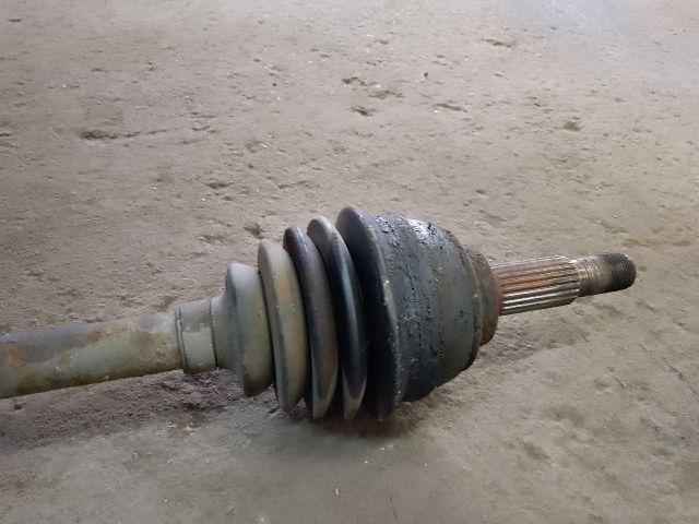 bontott DACIA SANDERO Jobb Féltengely