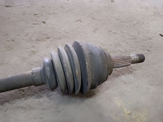 bontott DACIA SANDERO Jobb Féltengely