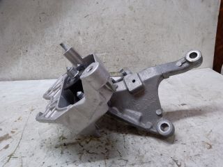 bontott DACIA SANDERO Motor Tartó Bak Jobb