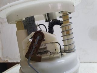 bontott DACIA SANDERO Üzemanyag Szivattyú