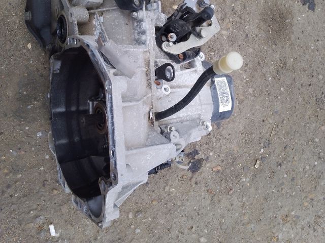 bontott DACIA SANDERO Váltó (Mechanikus)