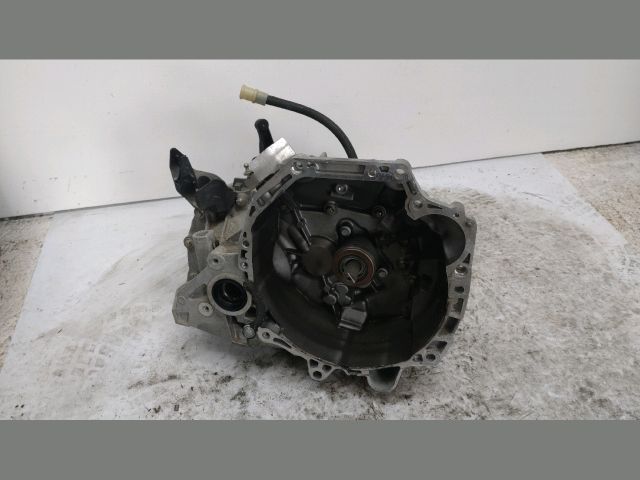 bontott DACIA SANDERO Váltó (Mechanikus)