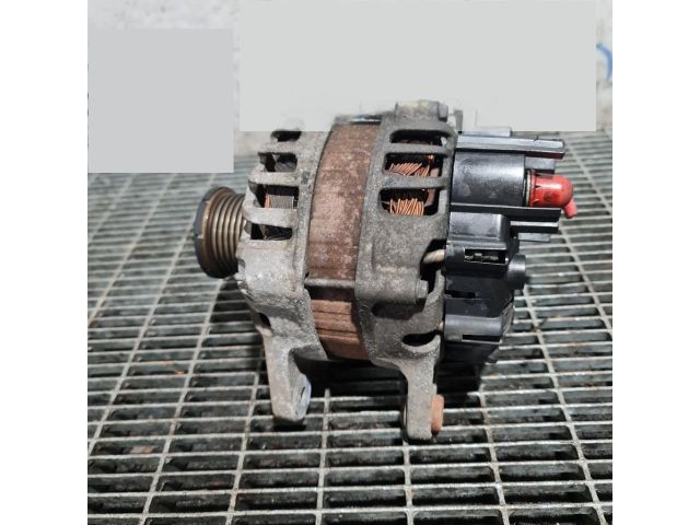 bontott DACIA SANDERO Generátor