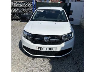 bontott DACIA SANDERO Jobb első Csonkállvány