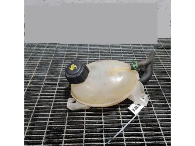 bontott DACIA SANDERO Kiegyenlítő Tartály